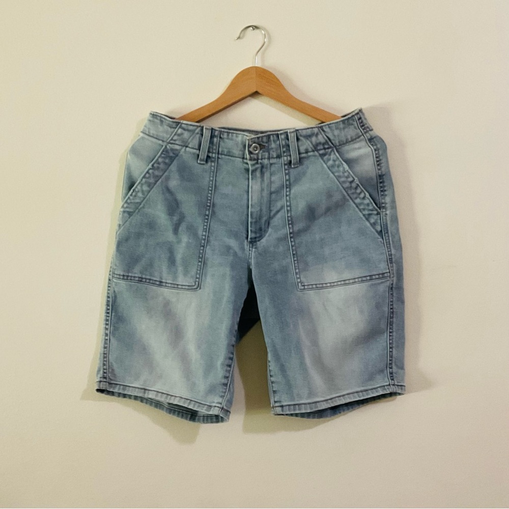 (NWOT) TIME AND TRU High Rise Light Blue Denim Bermuda Shorts